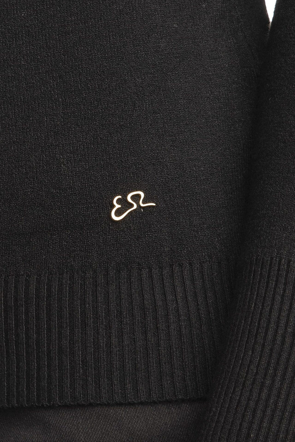 M038 RU00/0801 YES ZEE