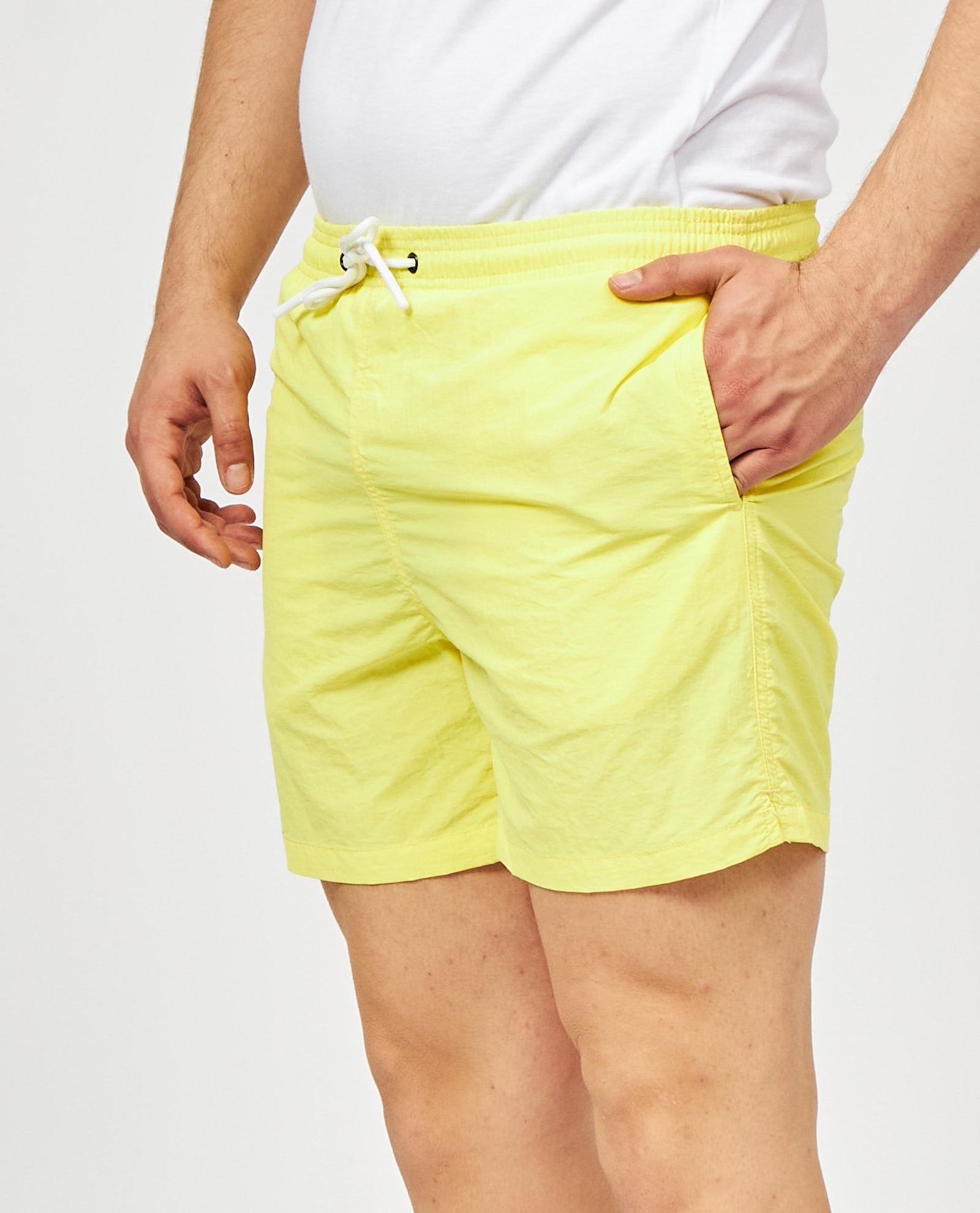 D700 US00/0325 YES ZEE