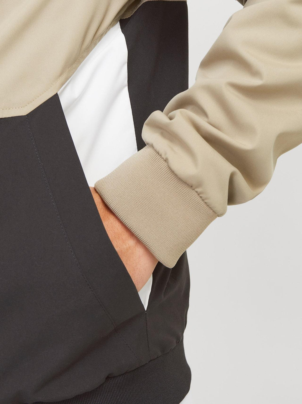 12200208/Coriander JACK AND JONES