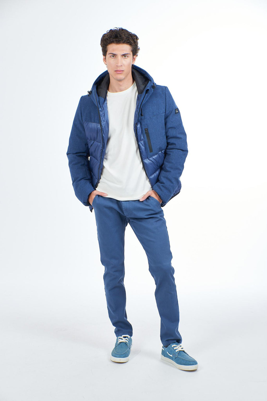 M835 MR00/0107 YES ZEE