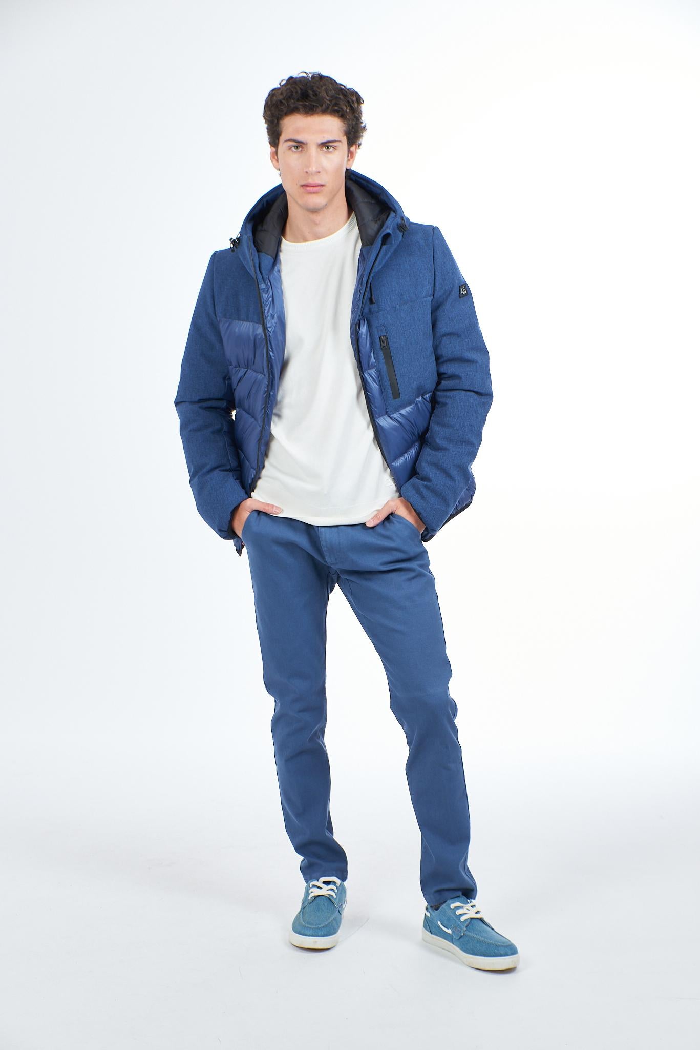 M835 MR00/0107 YES ZEE