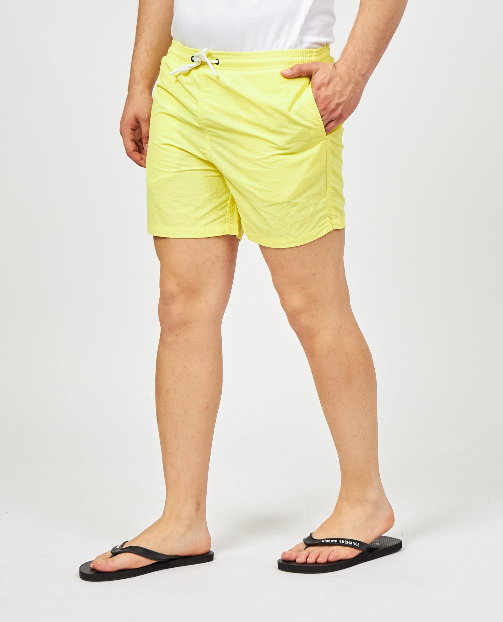 D700 US00/0325 YES ZEE