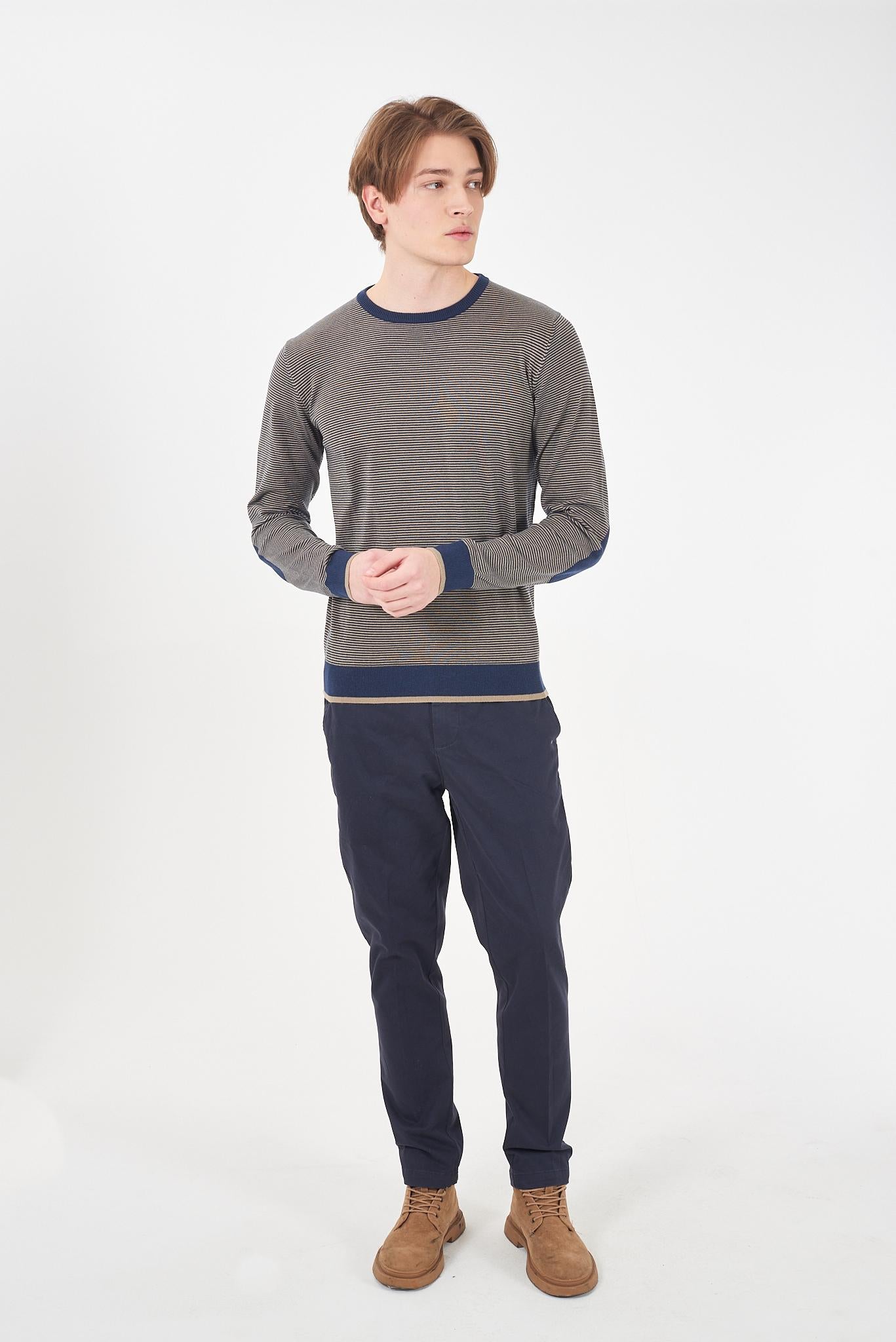 P640 PB00/0713 YES ZEE