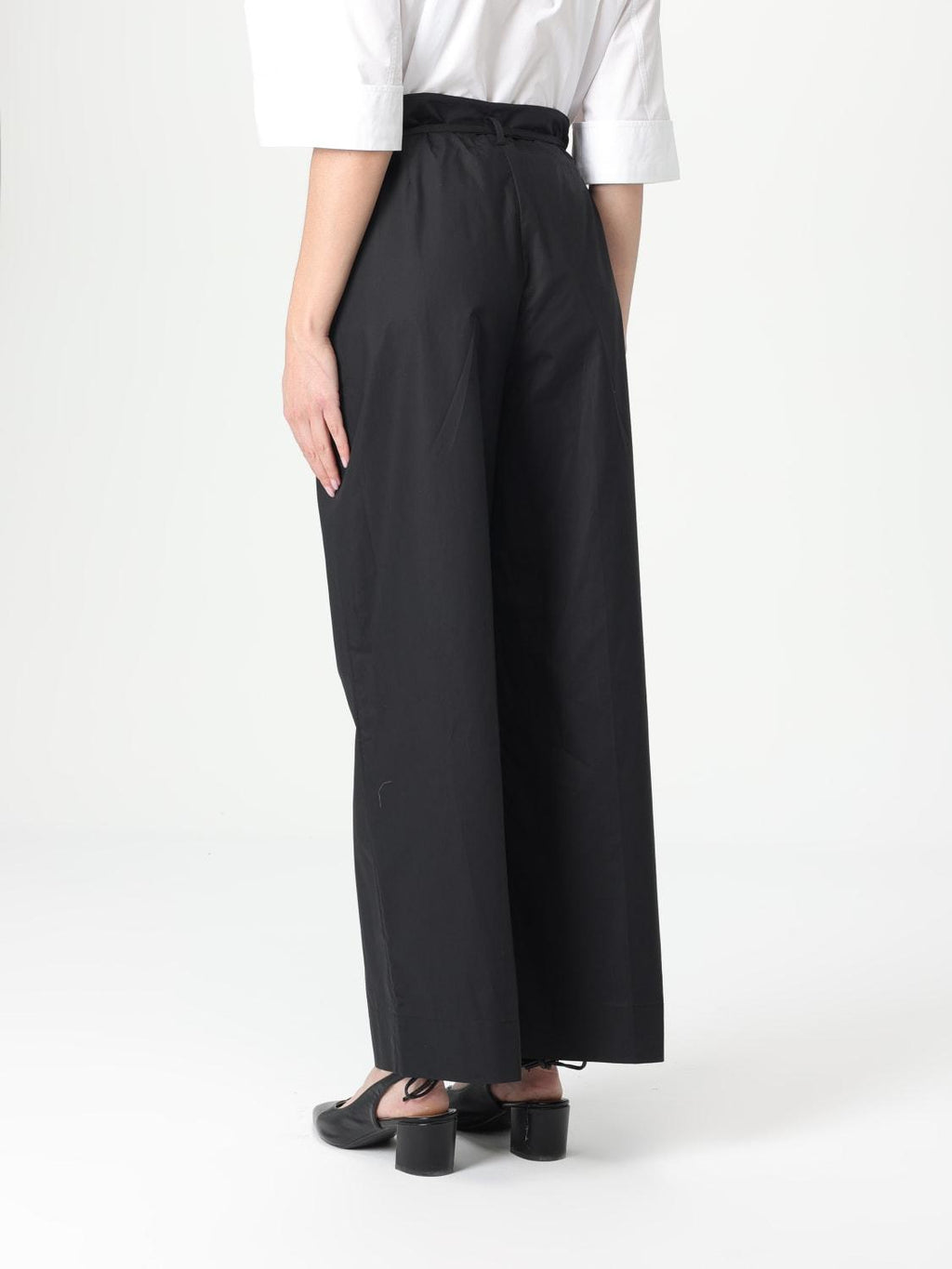 ECS PANTALONE CON CINTURA 