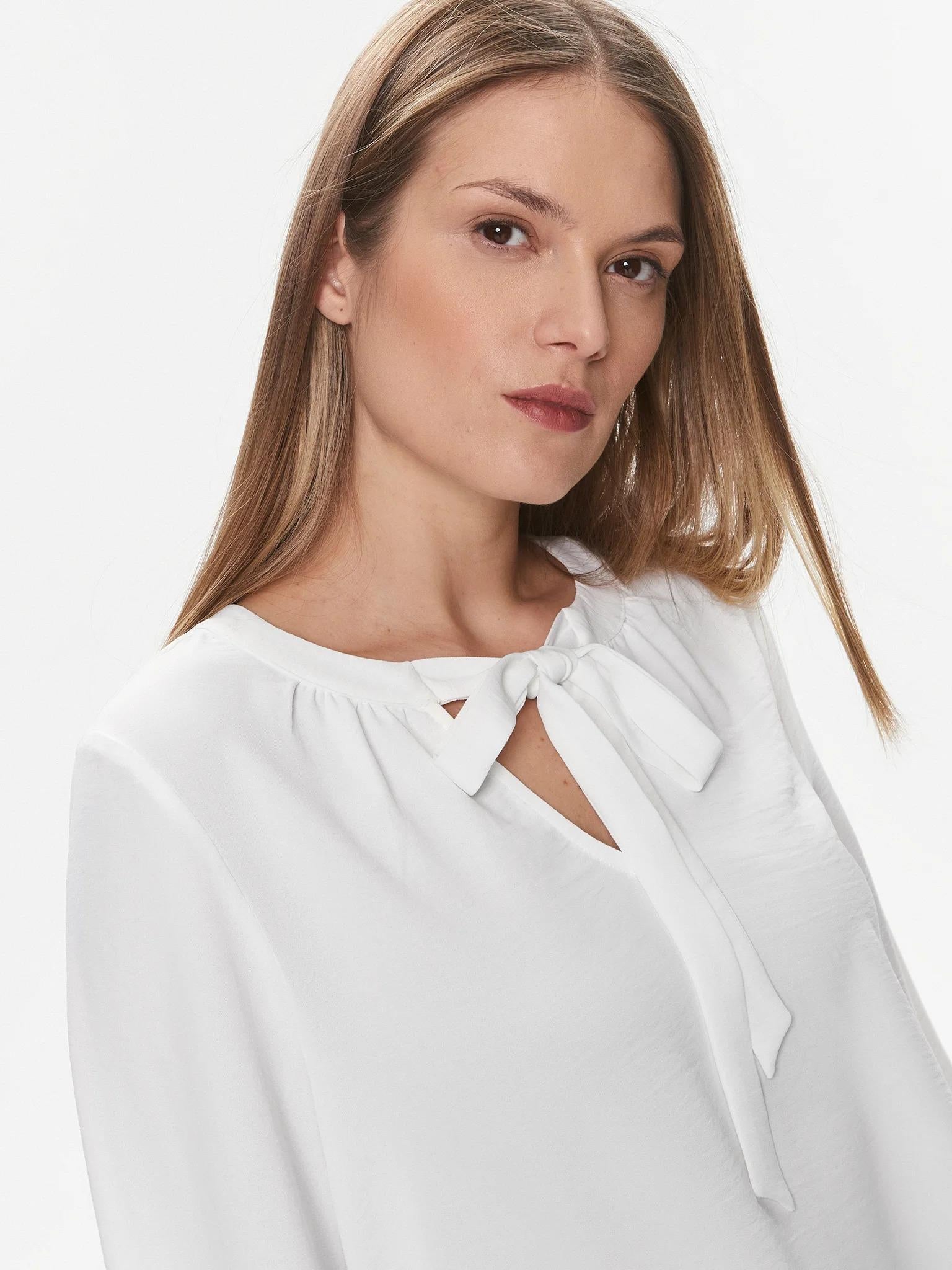 10300577/Snow White VERO MODA