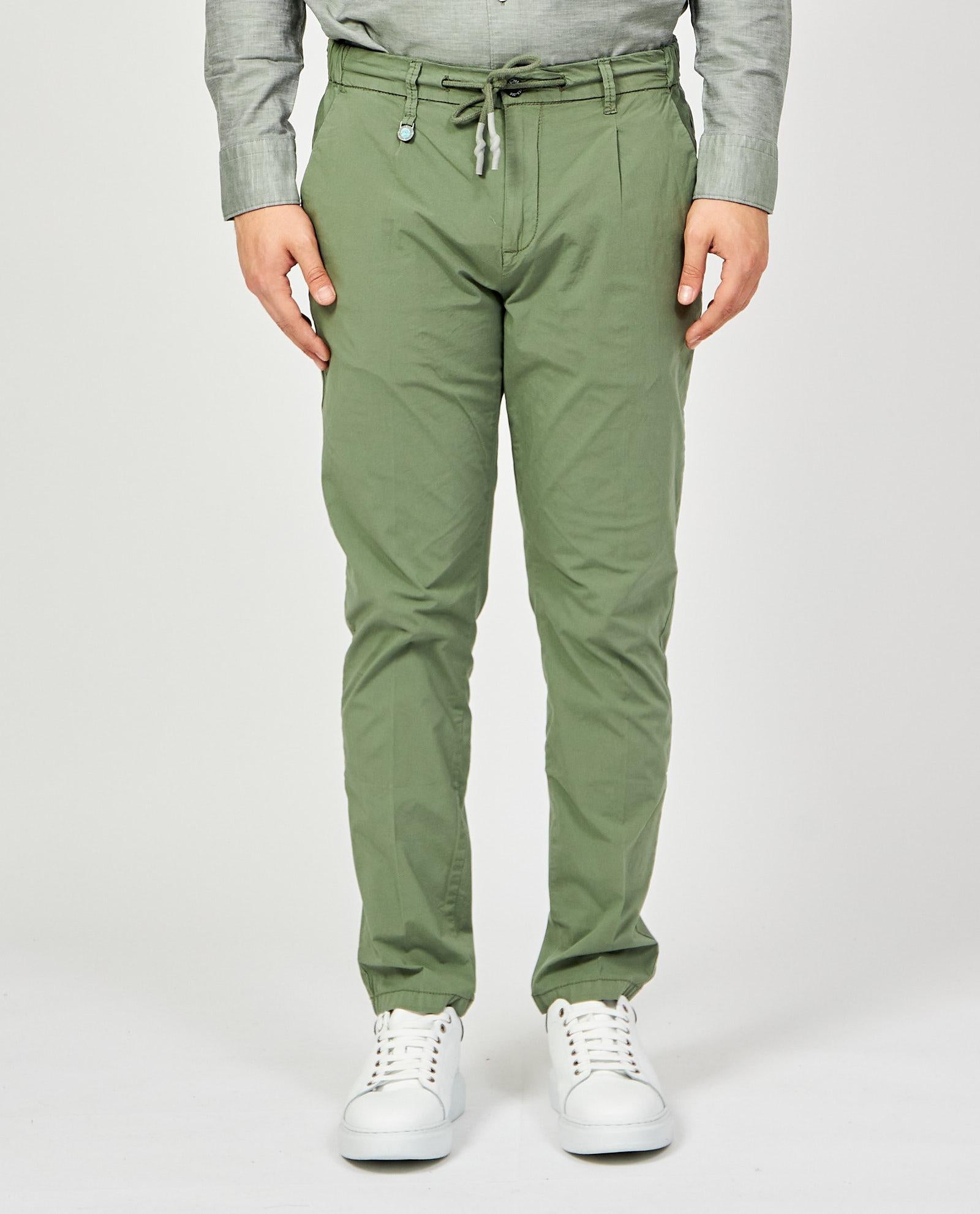 P698 WV00/0979 YES ZEE