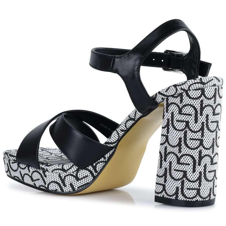 HIGH HEELS 