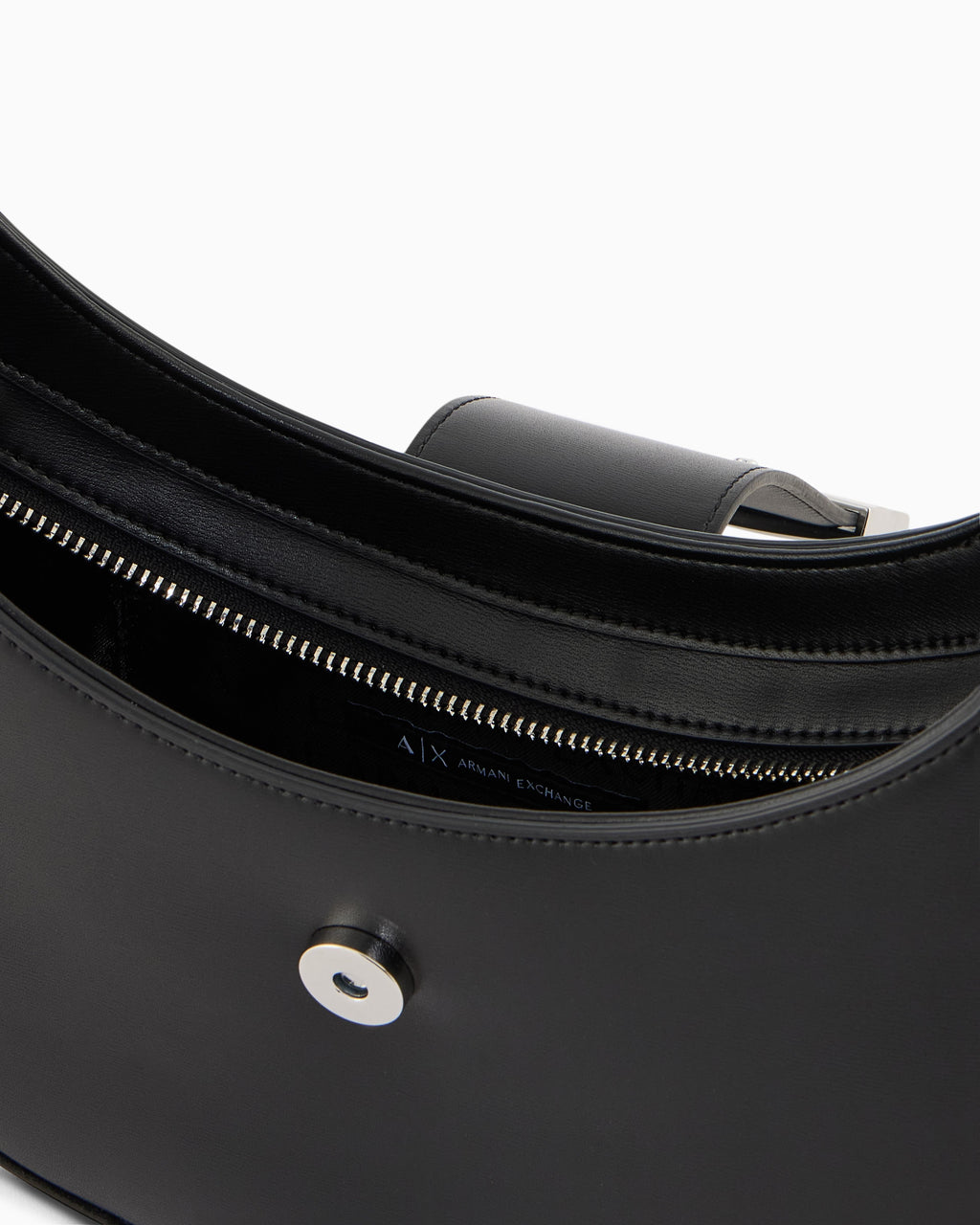 XW002565 AF12039/UC001 ARMANI EXCHANGE