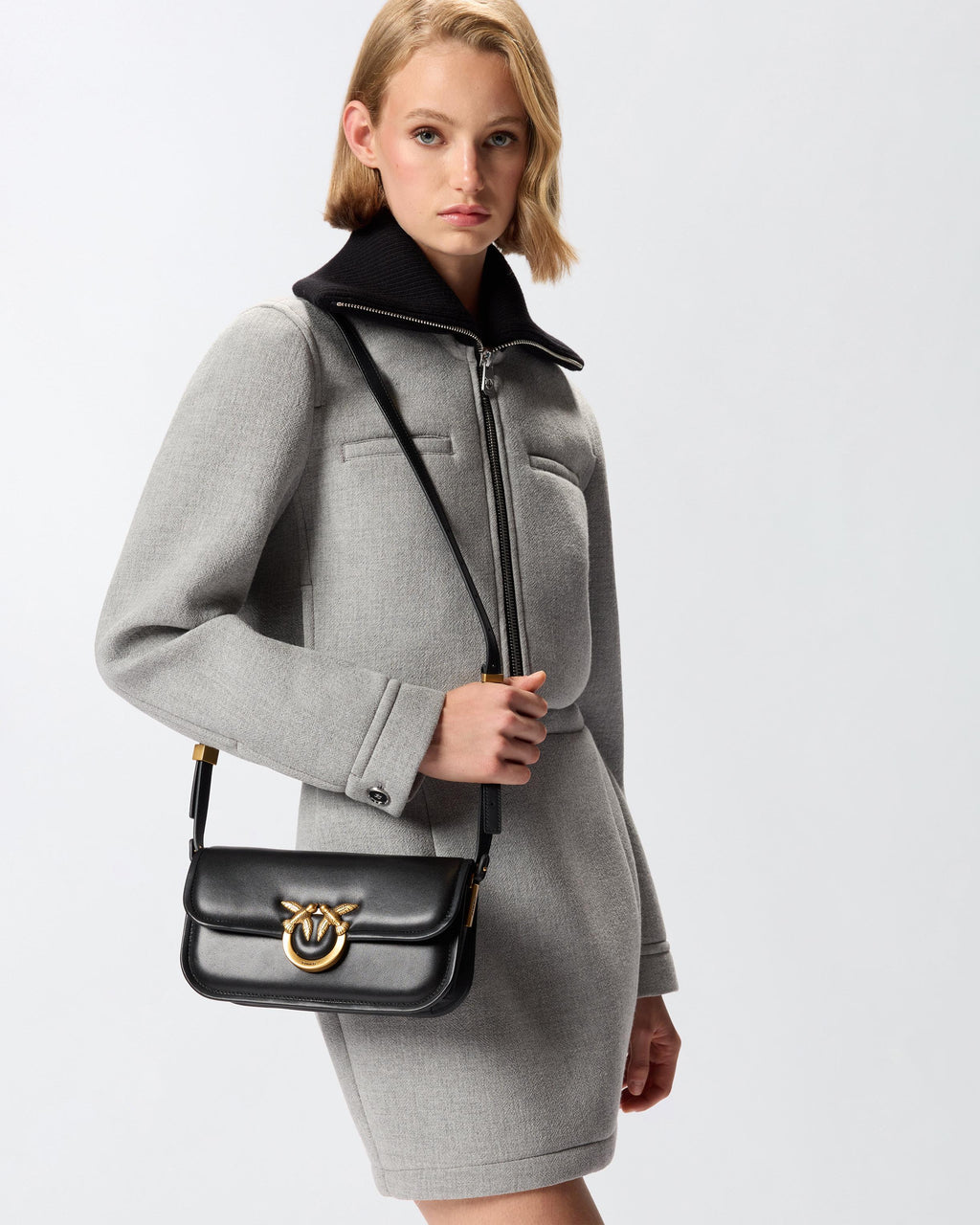 105083 A26L/Z99Q PINKO