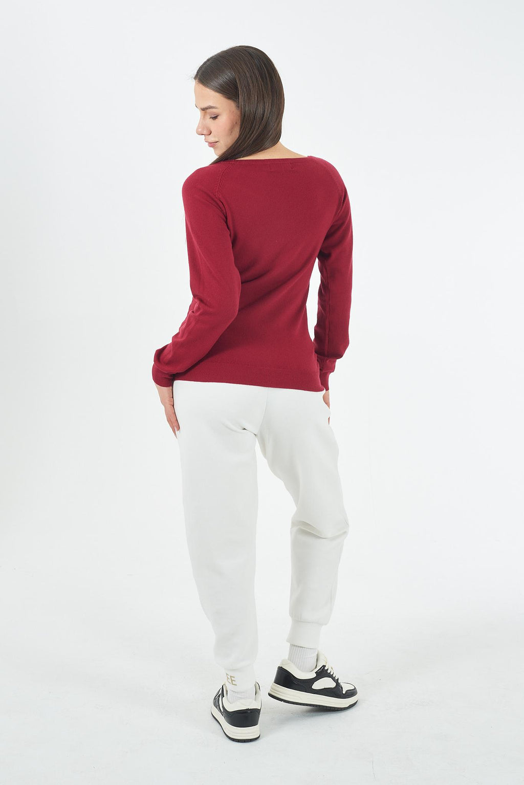 M053 RU00/0562 YES ZEE