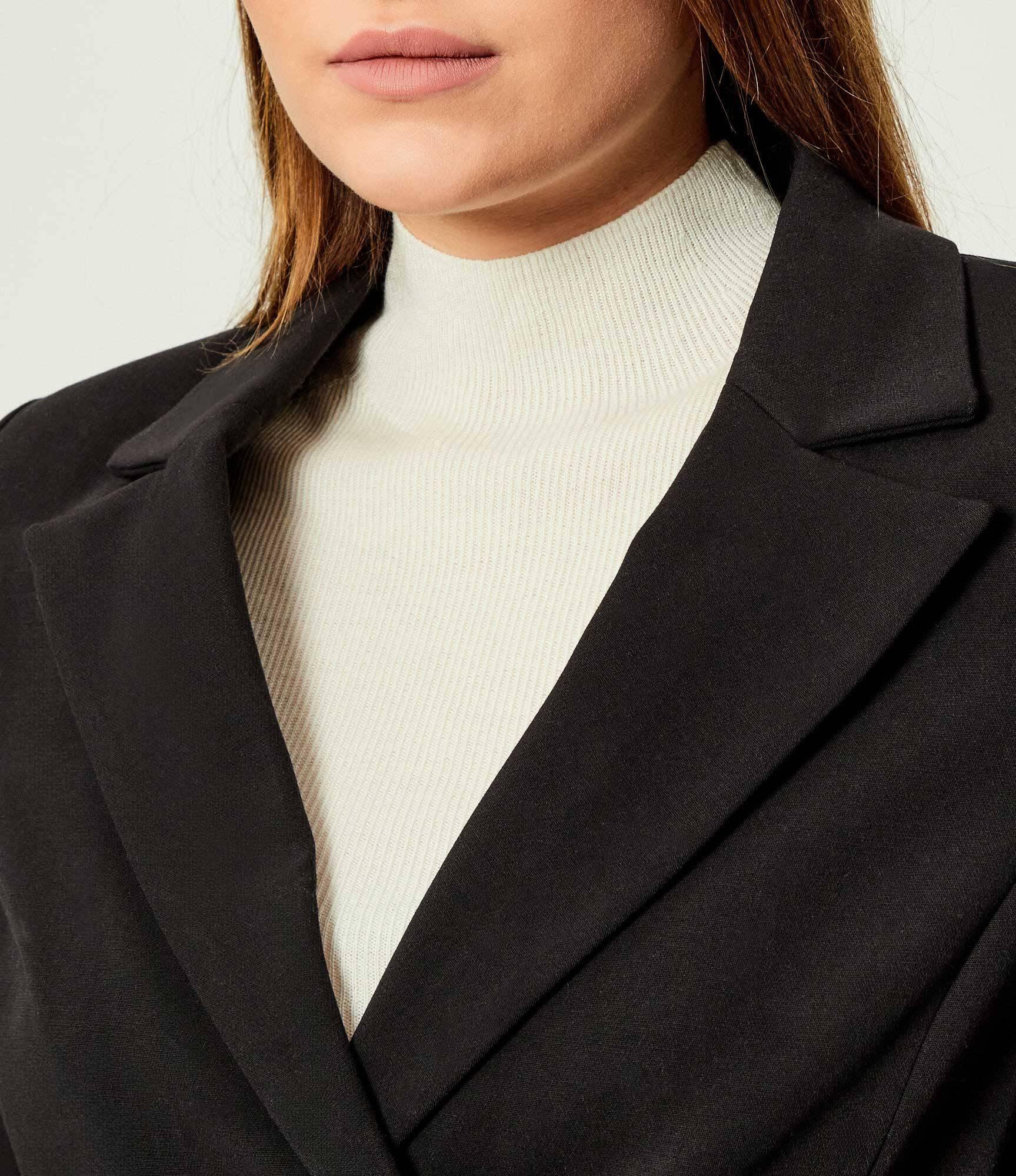 W5BN93W2402/JBLK GUESS