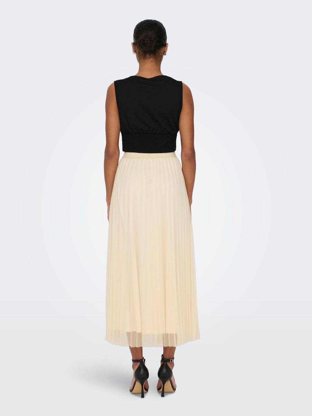 15294427/Black ONLY