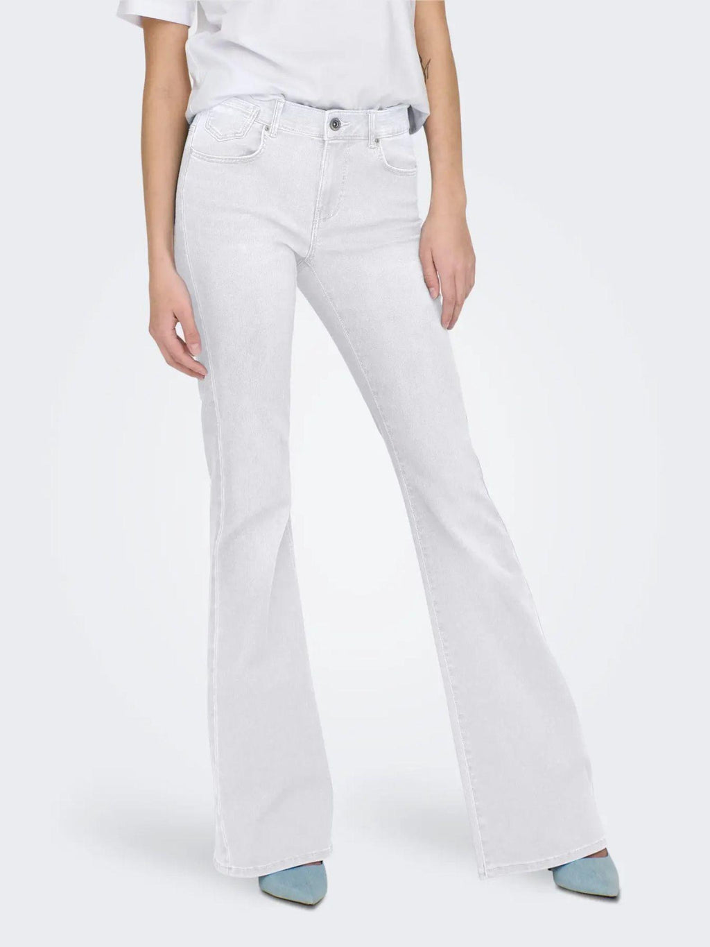 15309845/White Denim ONLY