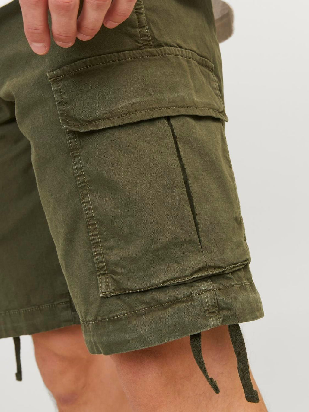 12253122/Olive Night JACK AND JONES