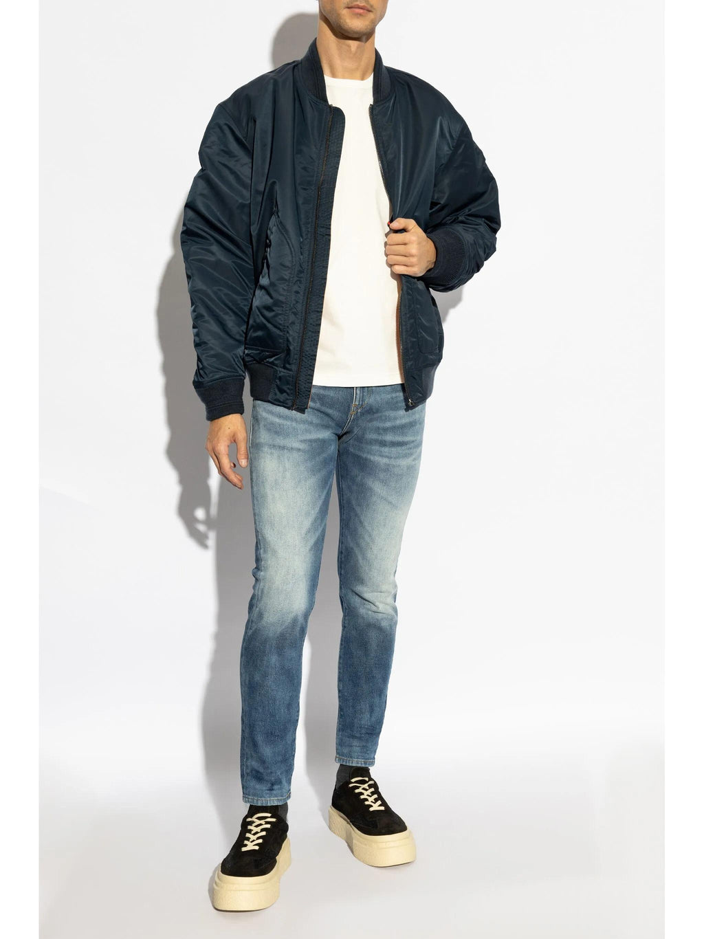 A03562 09L19/001 DIESEL