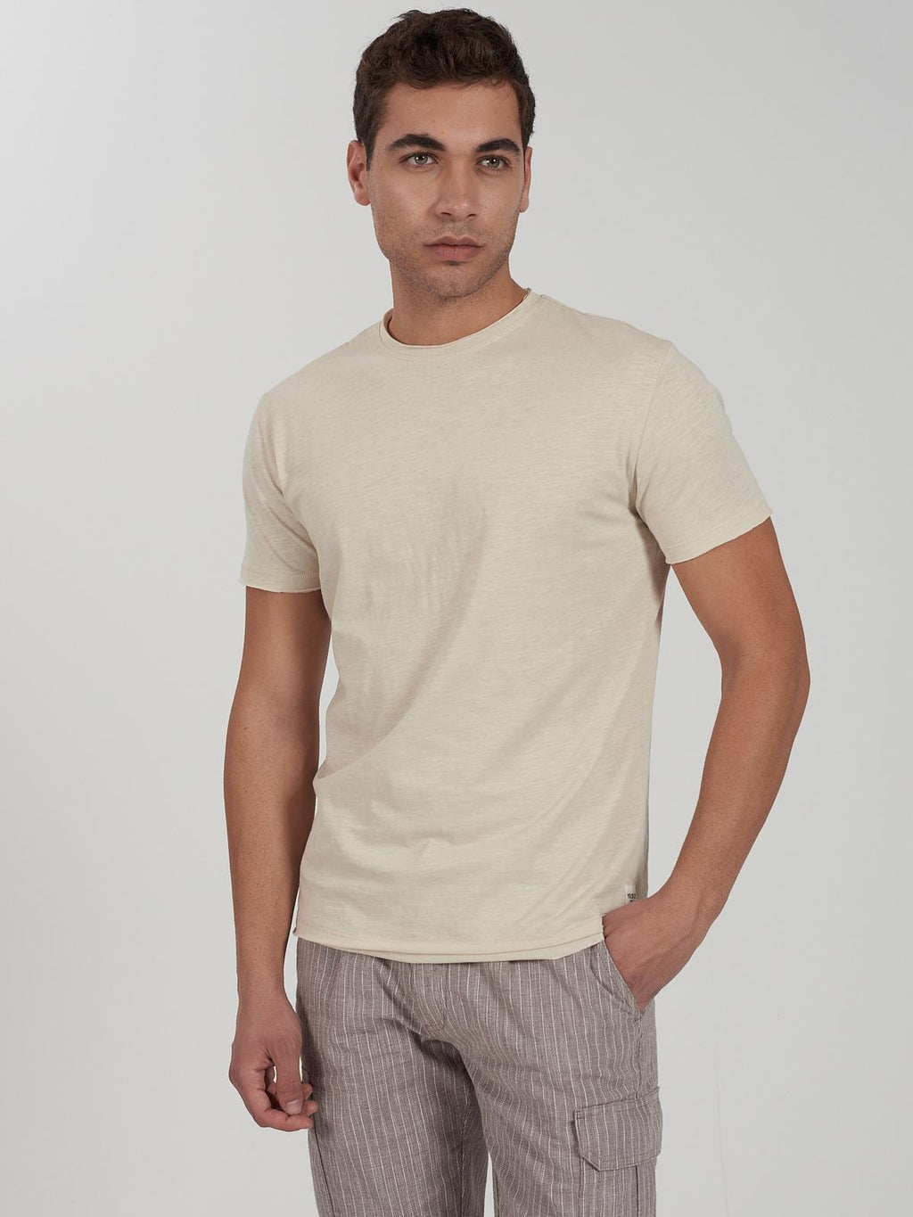 T722 TL00/0222 YES ZEE