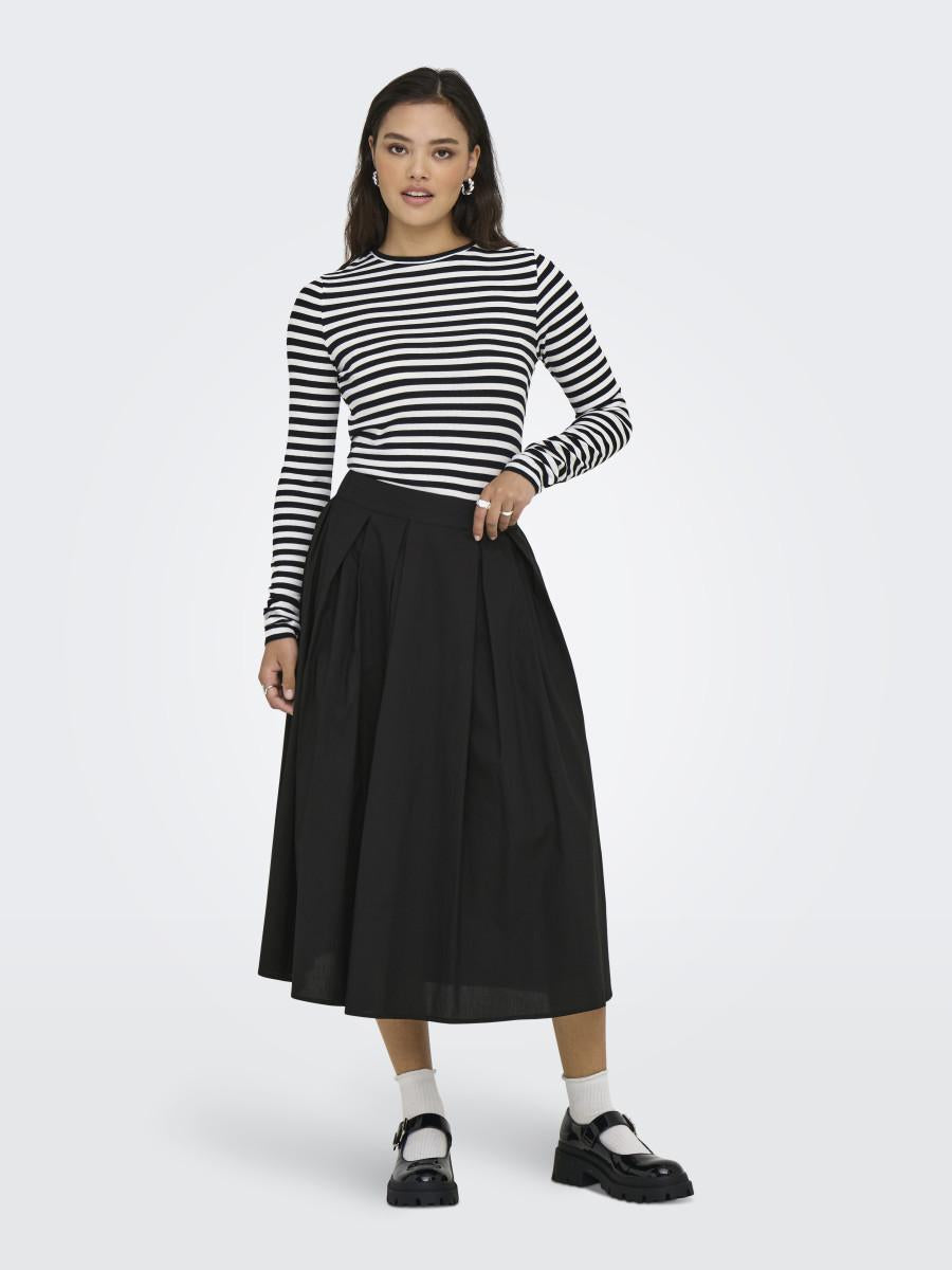 15369555/Black ONLY
