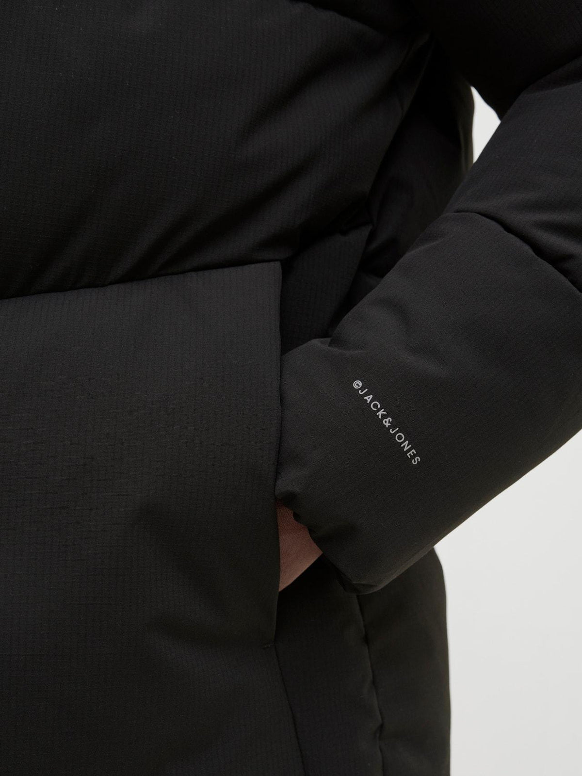 12283517/Black JACK AND JONES