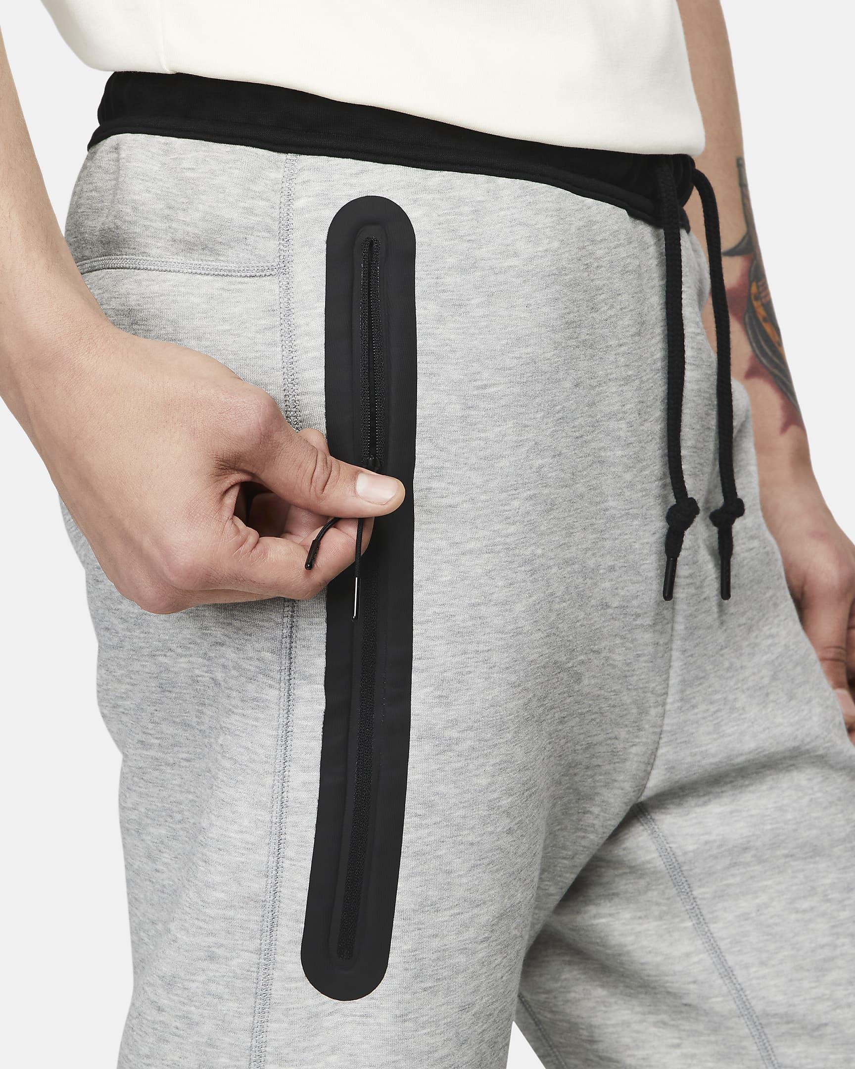 NIKE SPORTSWEAR TECH FLEECE 