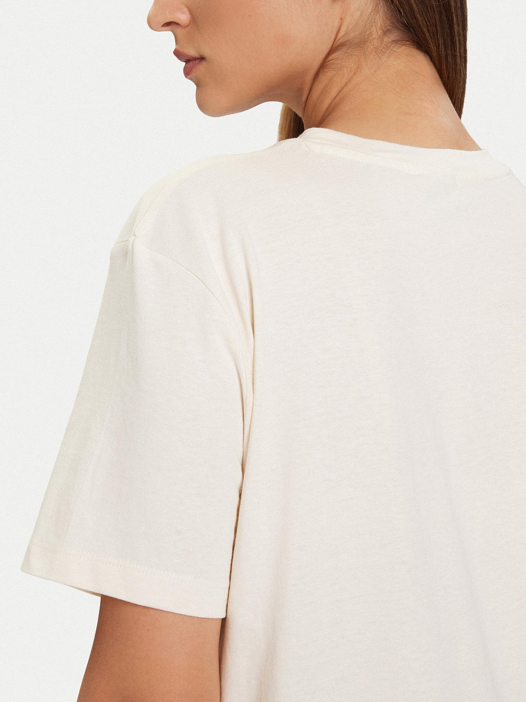 V5BI09I3Z14/G1O6 GUESS