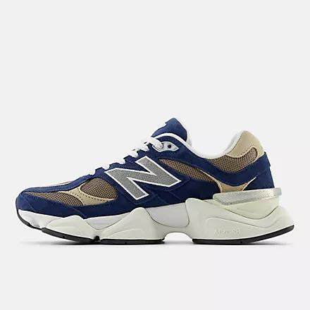 New Balance SNEAKERS 9060 IN PELLE E TESSUTO MULTICOLOR 