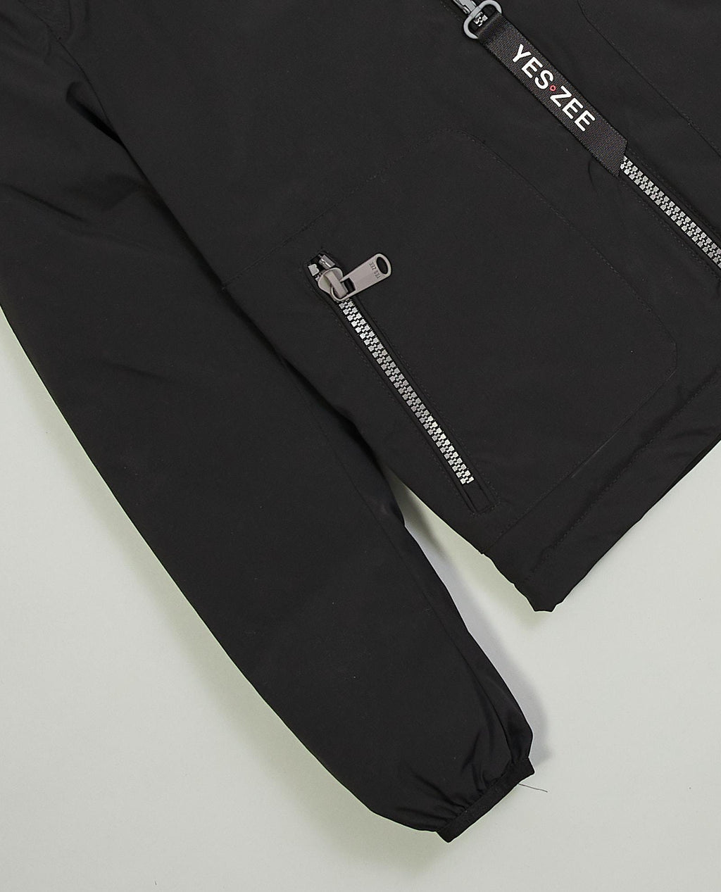 J863 Q8JJ/0801 YES ZEE