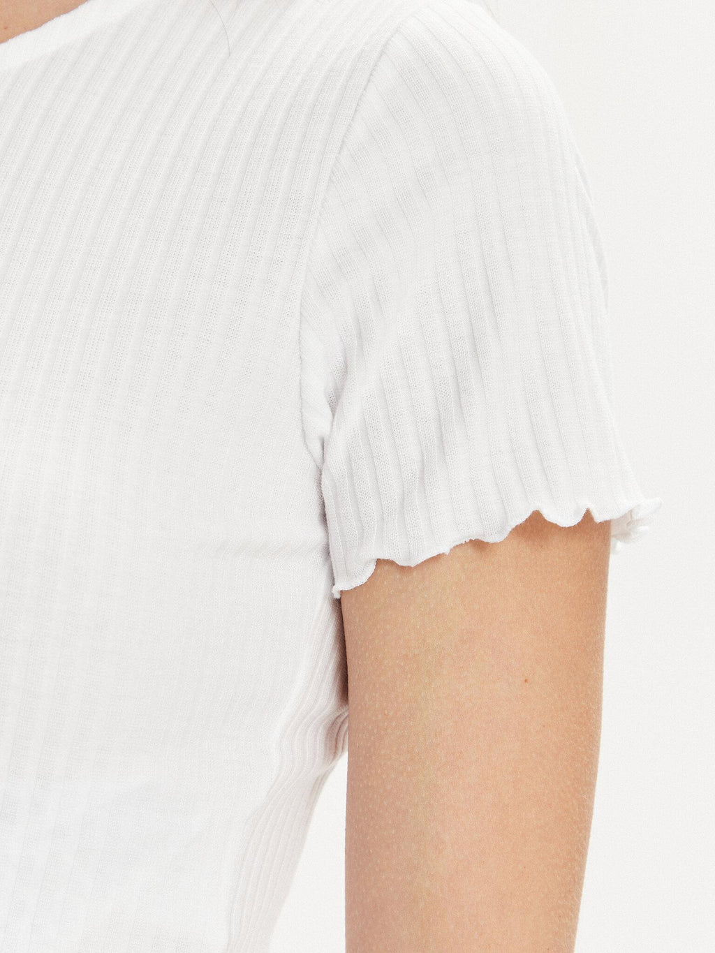 15201206/White ONLY