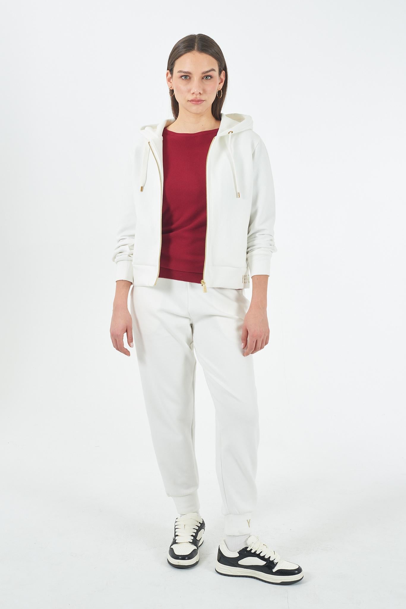 F001 SK00/0157 YES ZEE