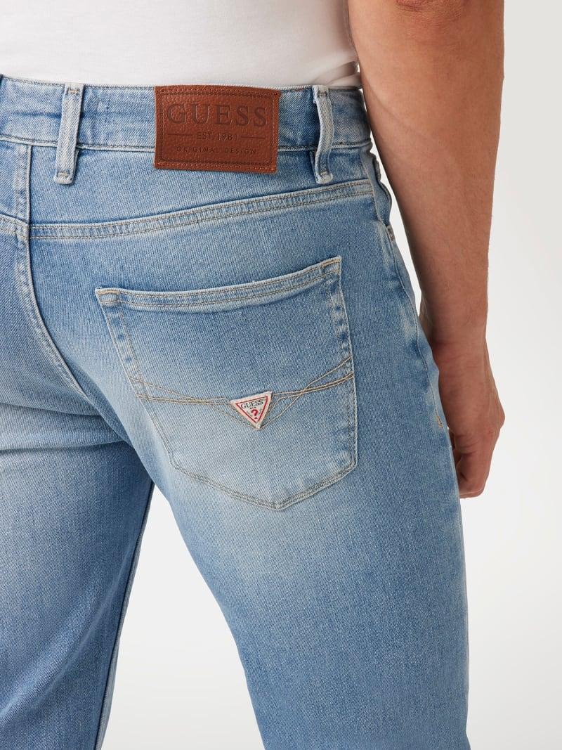 M2YAN2D4Q43/2CRL GUESS