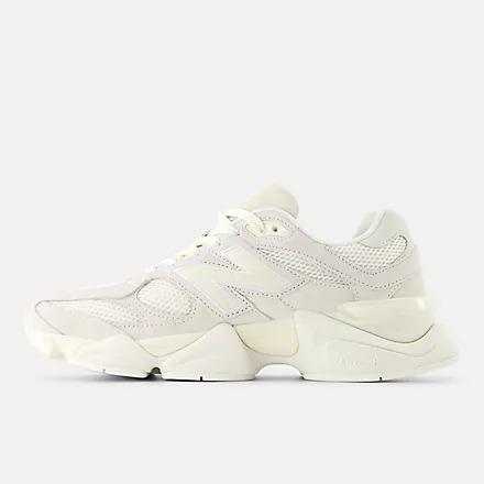 New Balance SNEAKERS 9060 IN PELLE E TESSUTO MULTICOLOR 