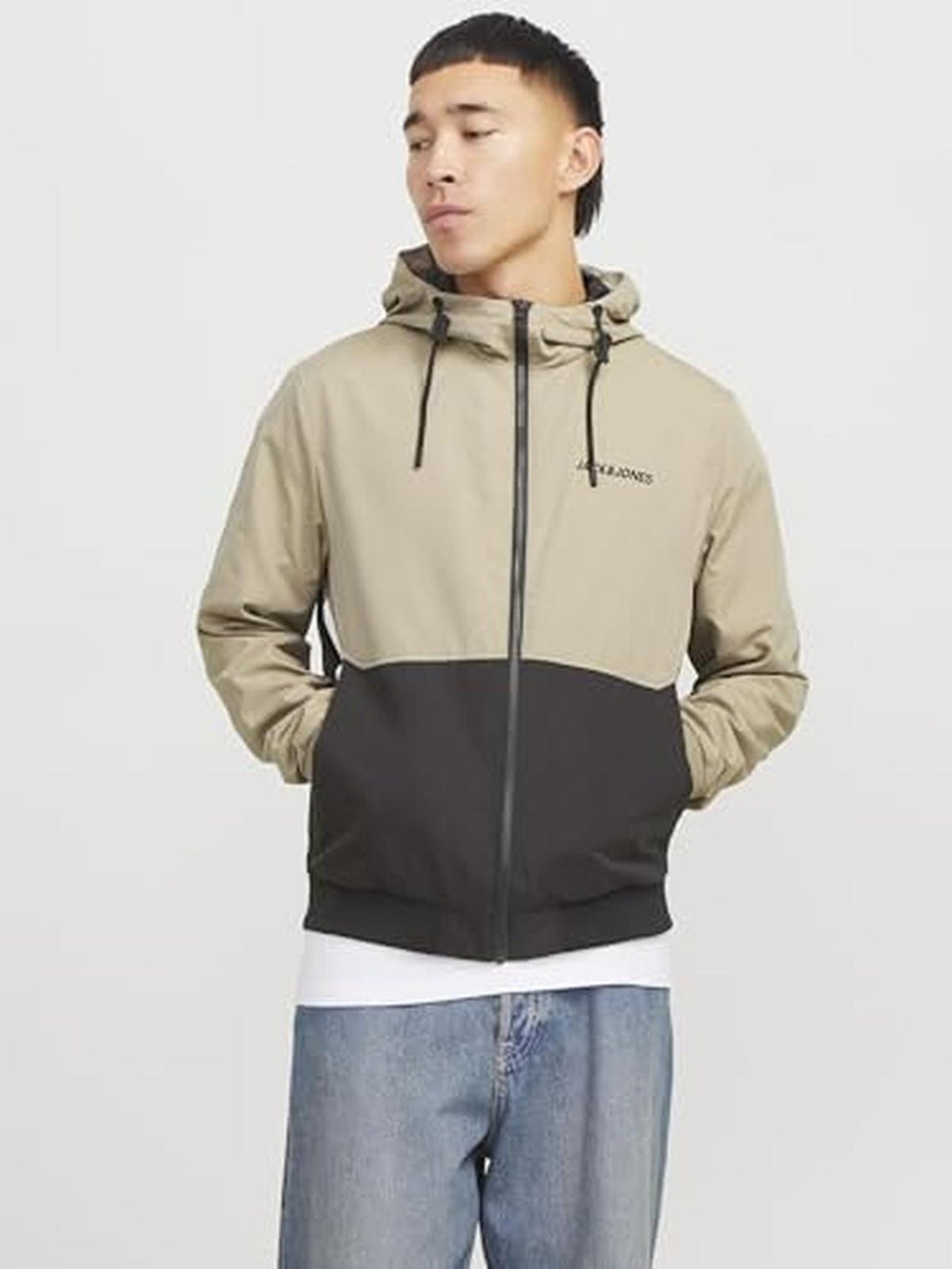 12200208/Coriander BLACK WHITE BLOCKING JACK AND JONES