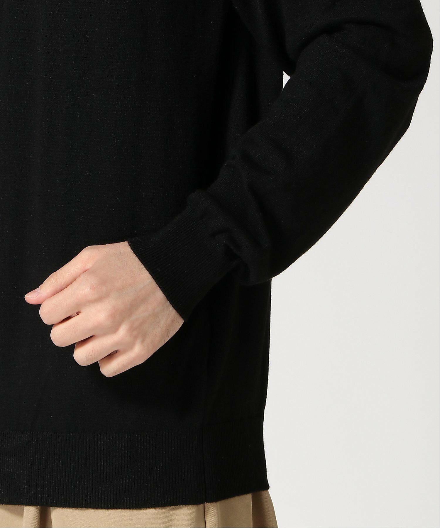 M5YR00Z0122/JBLK GUESS