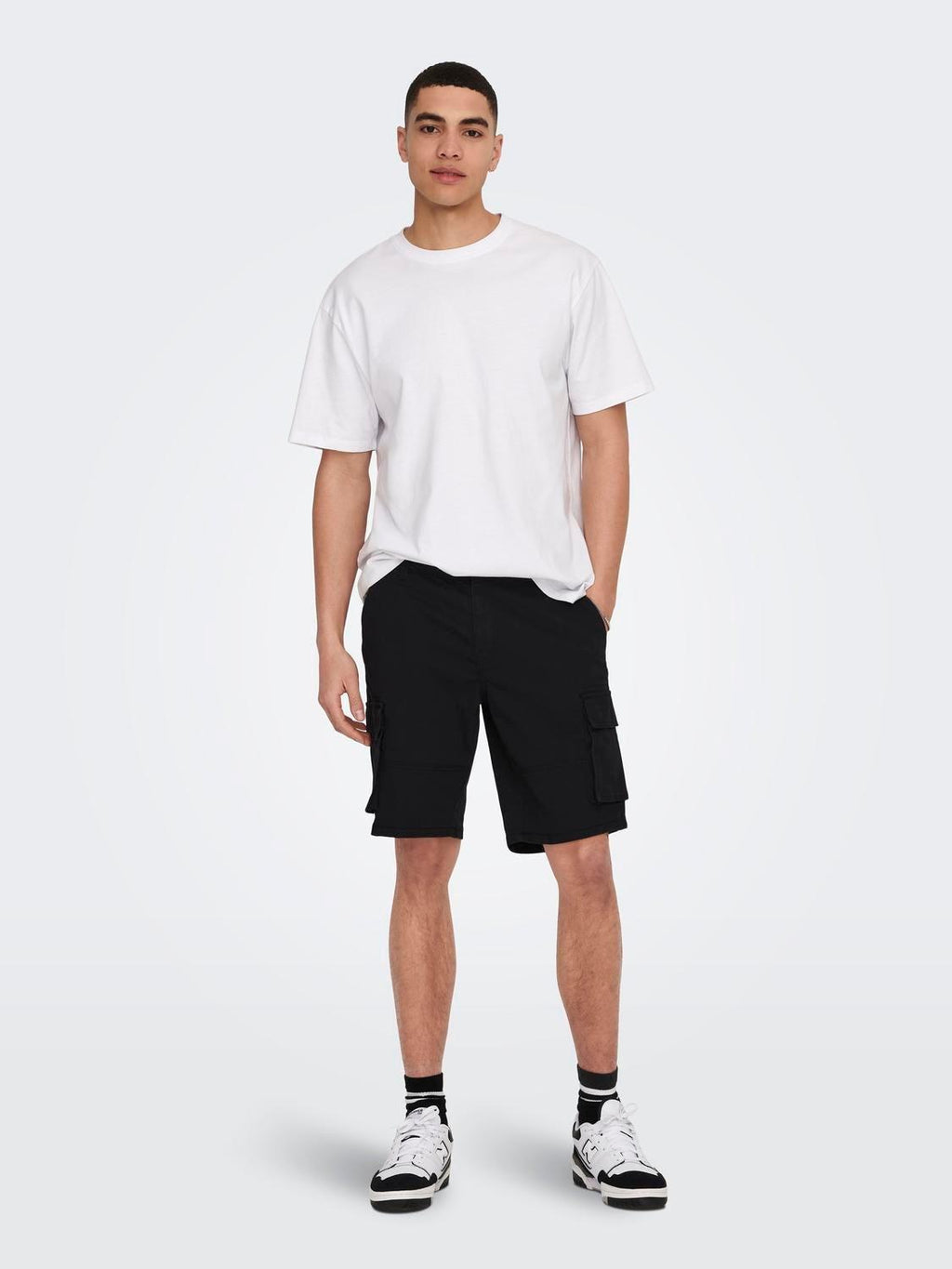22016689/Black ONLY&SONS