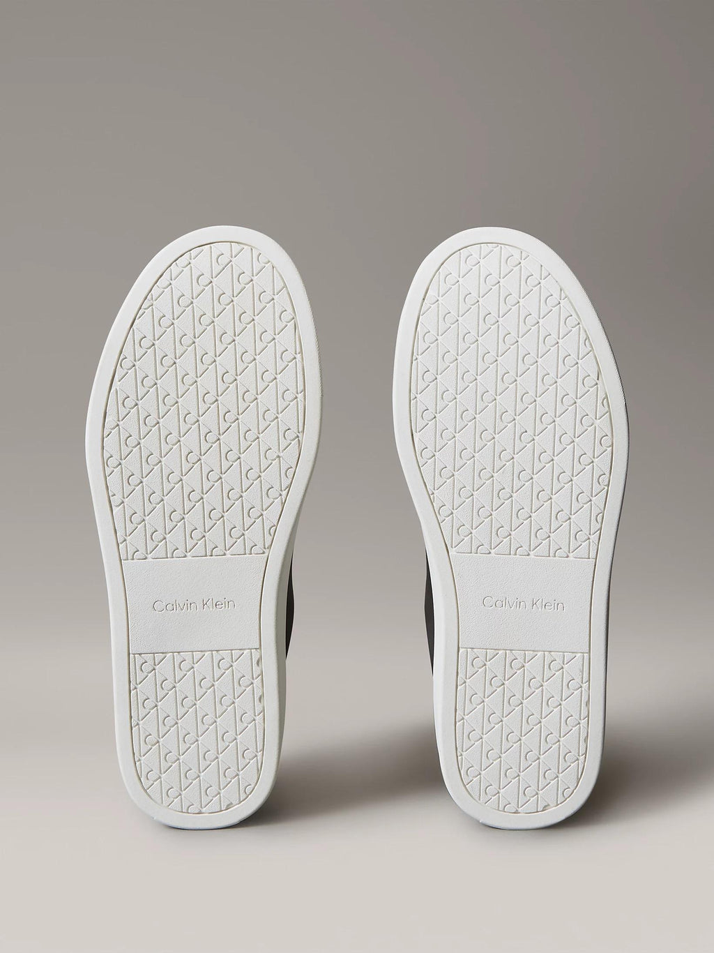 YM0YM01435/0GM CALVIN KLEIN