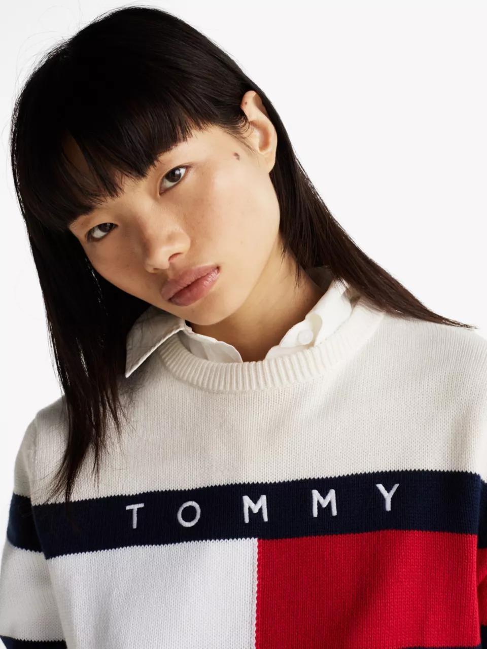 TJW CENTER FLAG SWEA DW0DW19335/YBH TOMMY JEANS