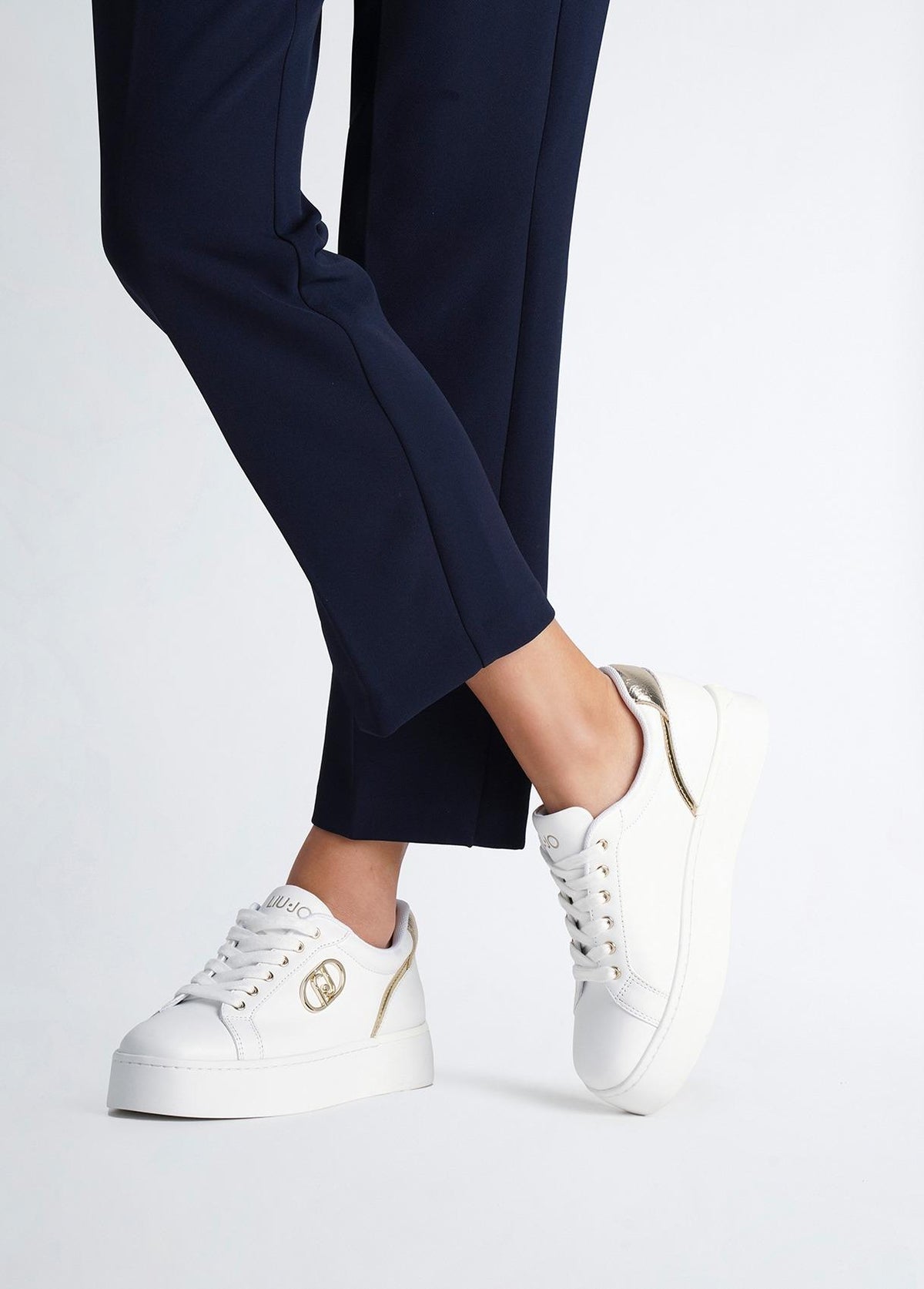 PRETTY 06 - SNEAKER 