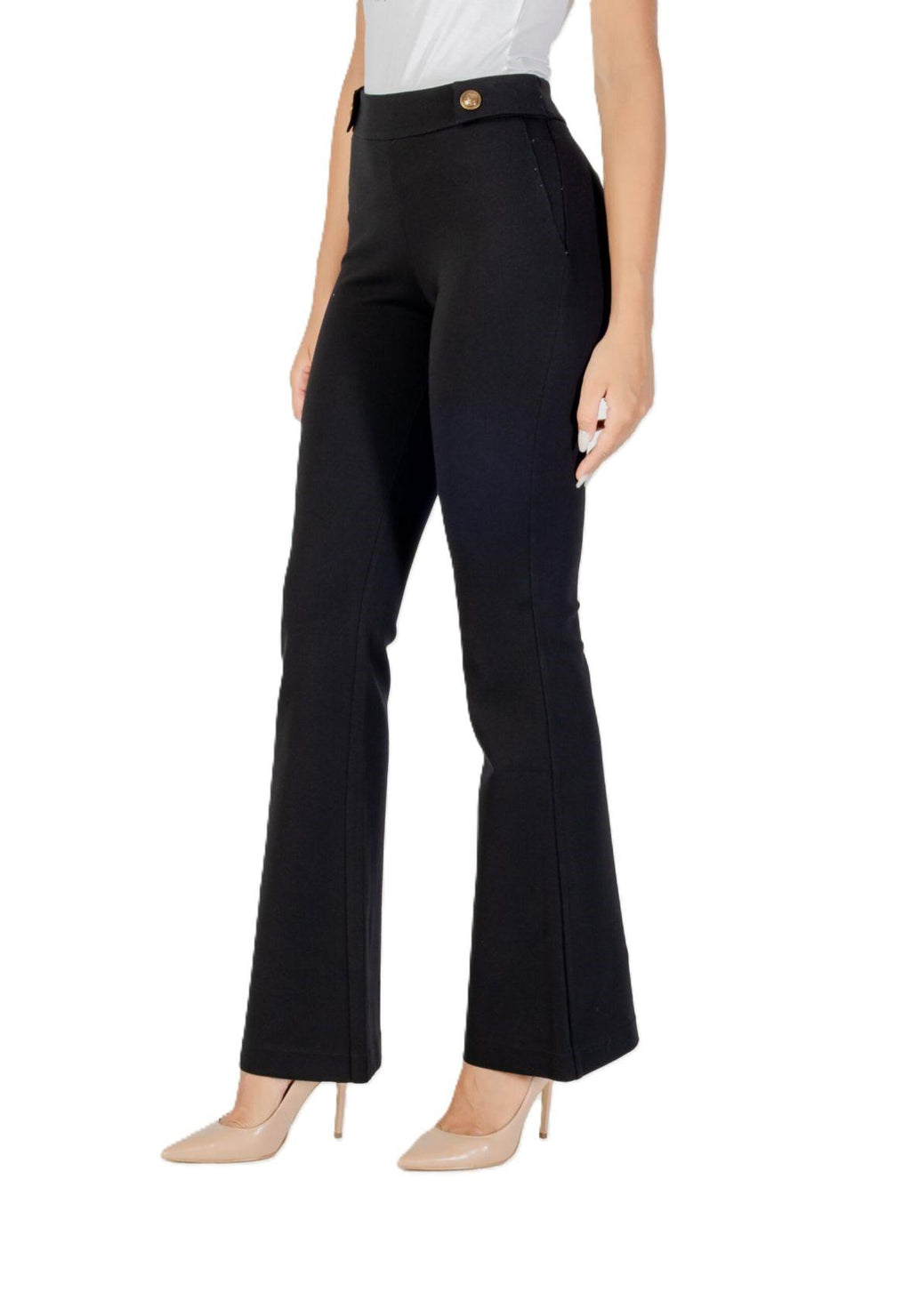 W5YB0IKCMU2/JBLK GUESS