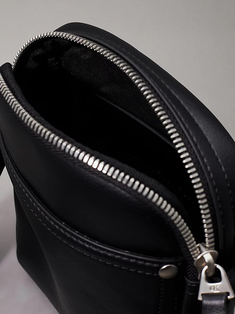 TAGGED REPORTER17 K50K512039/BEH CALVIN KLEIN JEANS