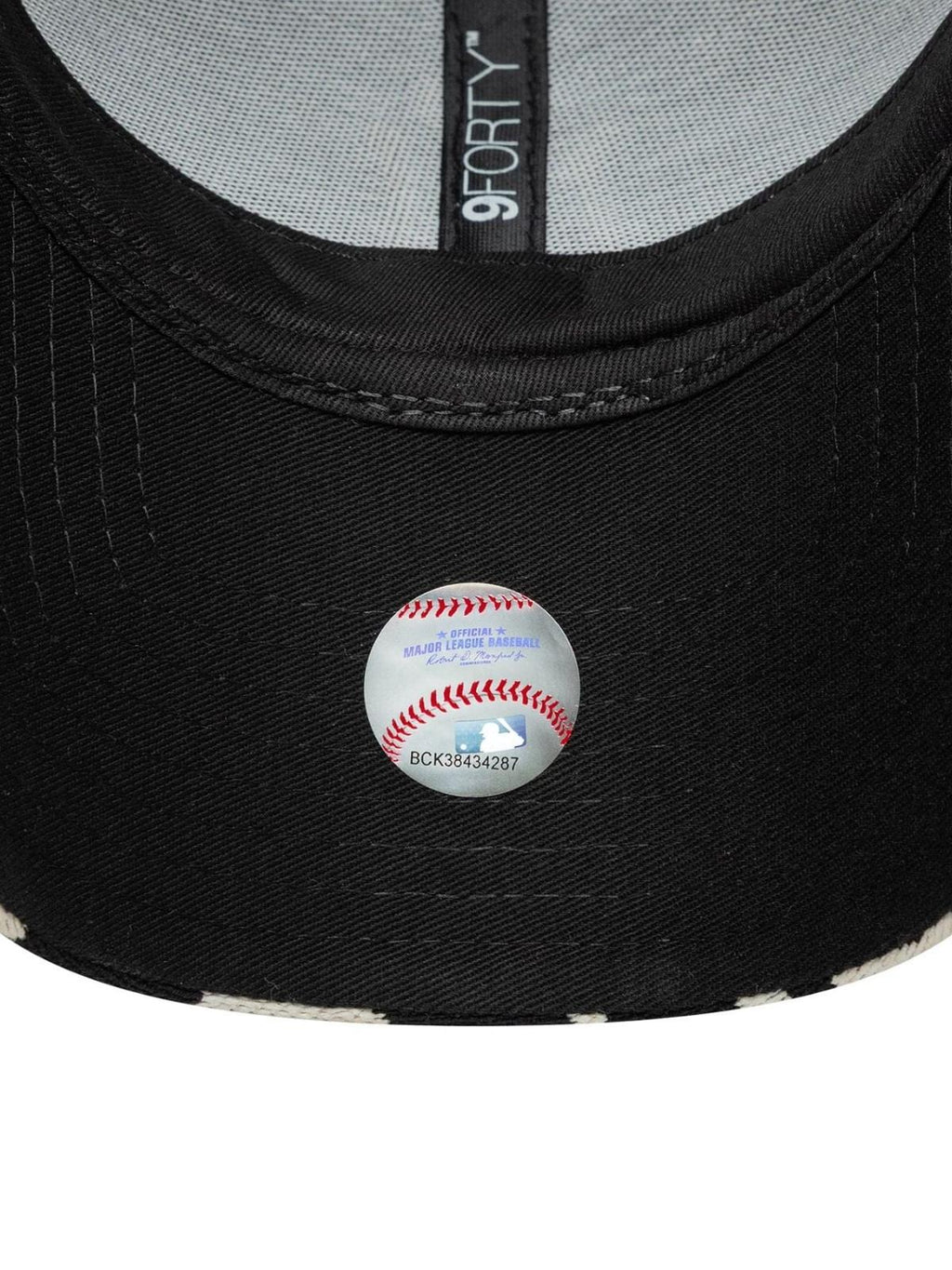 60771872/001 NEW ERA