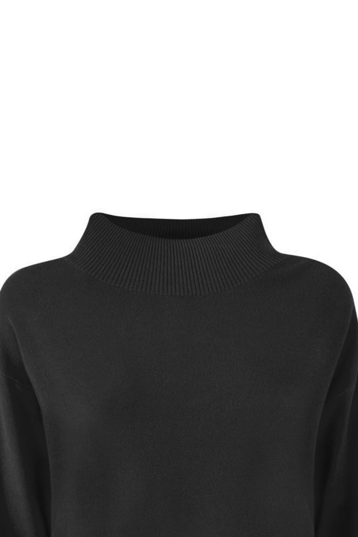 M050 RU00/0801 YES ZEE