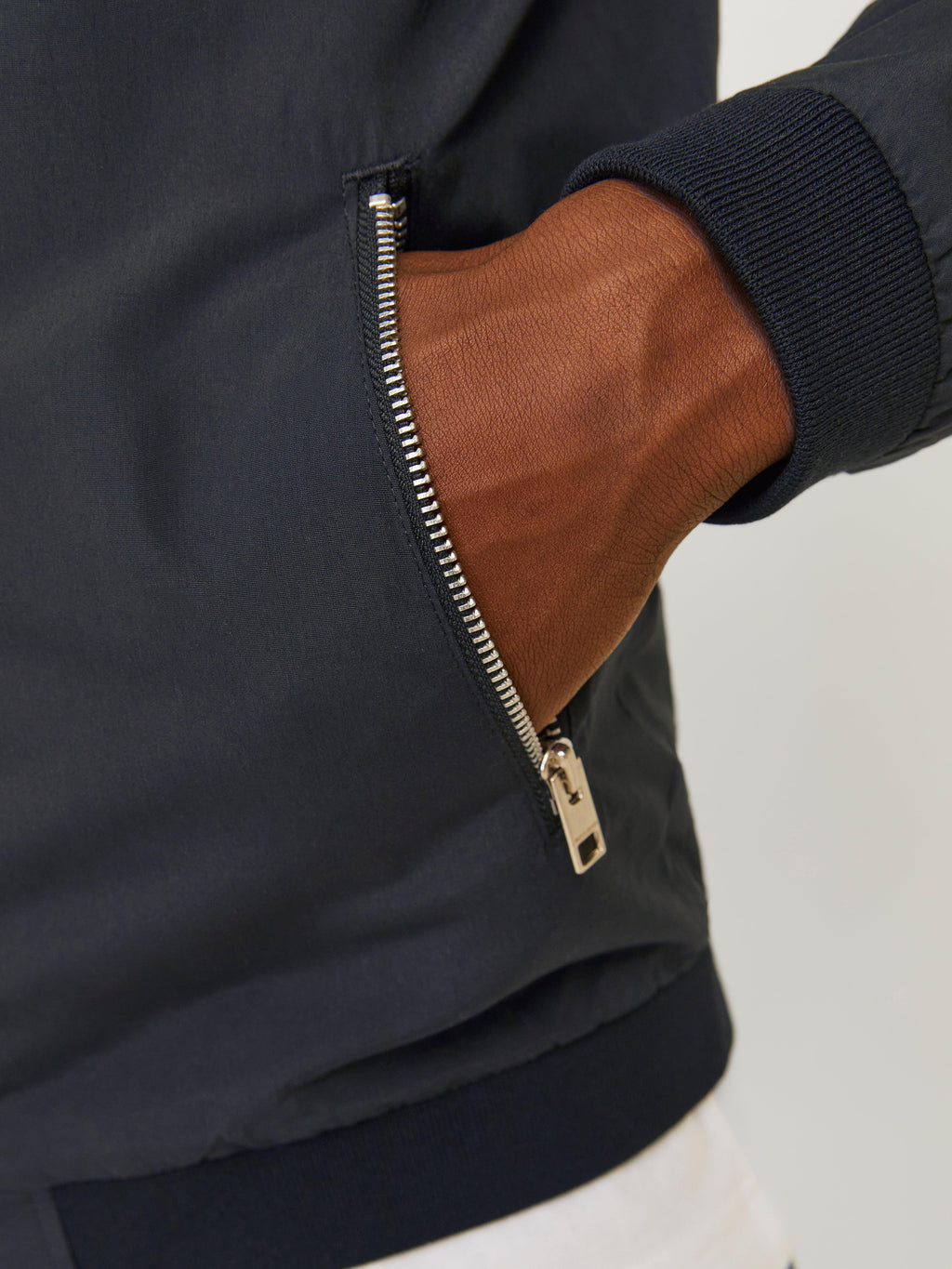 12165203/Black JACK AND JONES