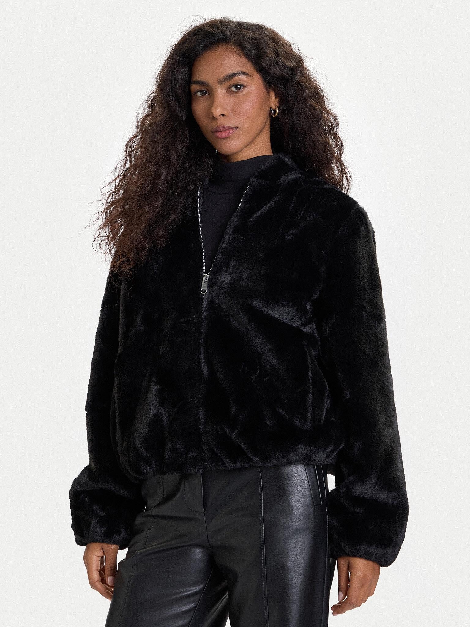 10331291/Black VERO MODA