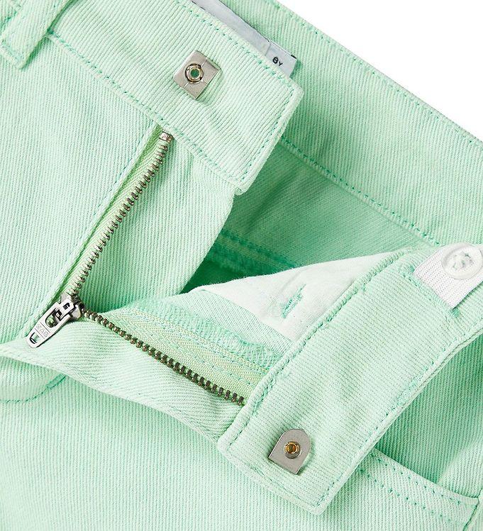 13213282/Green Ash NAME.IT