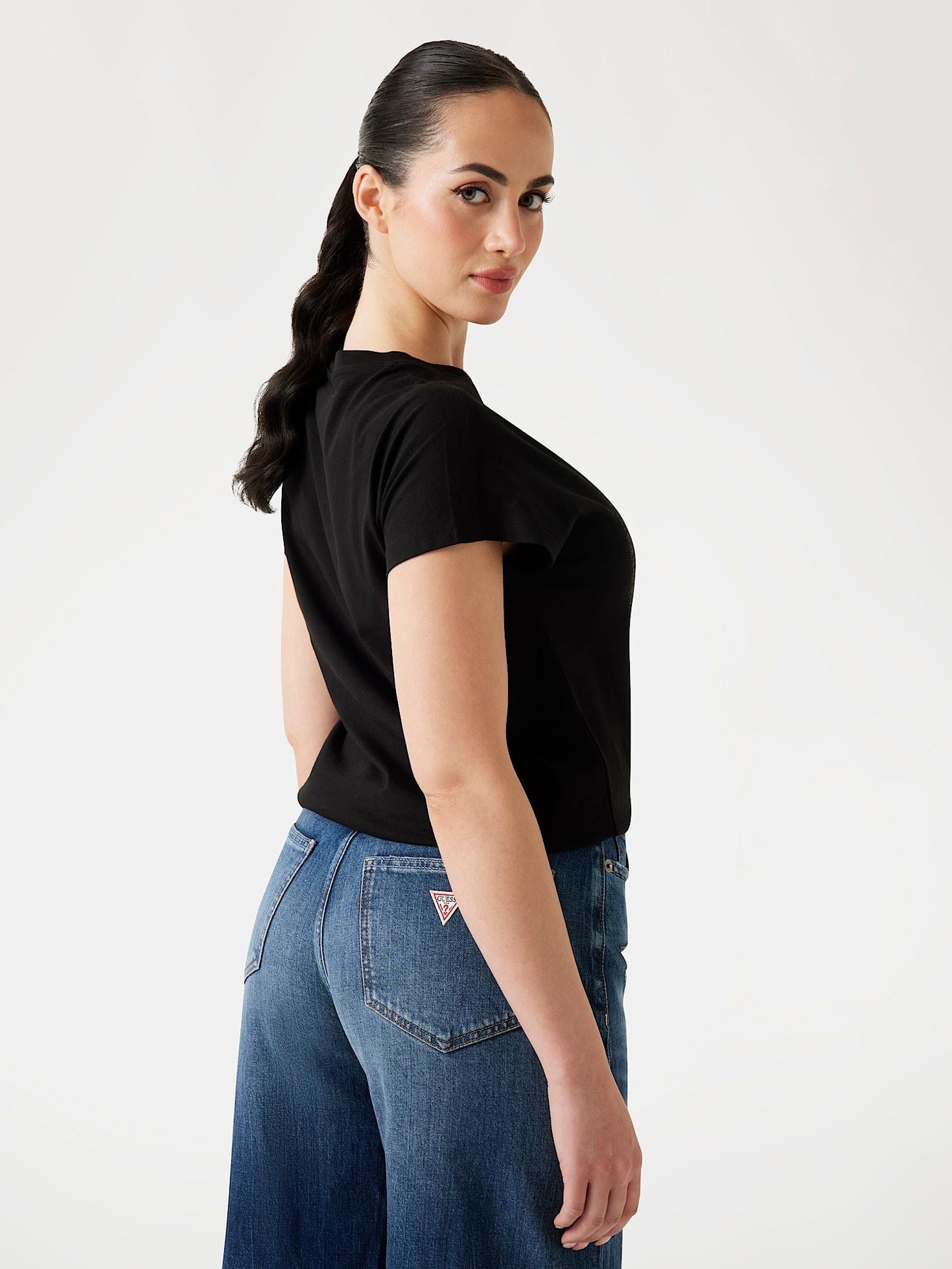 W5YI14I3Z14/JBLK GUESS