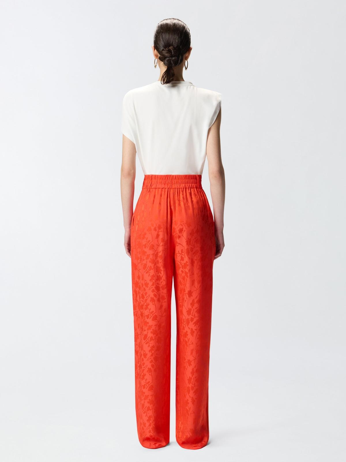 106802 A3AN/A99 PINKO