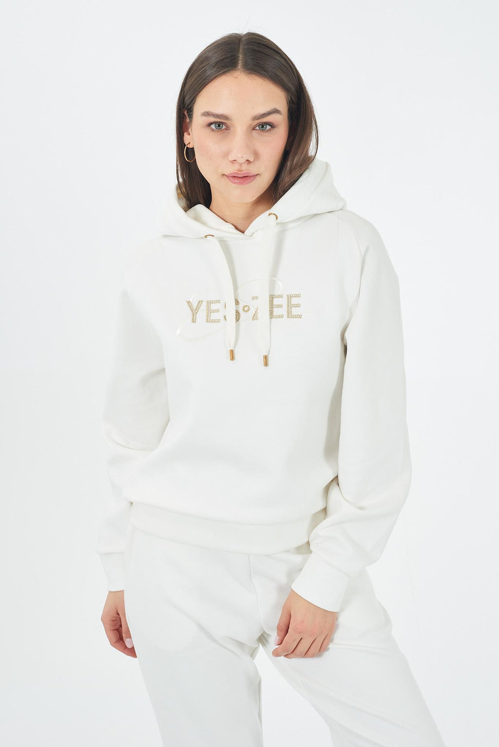 F003 SK00/0157 YES ZEE