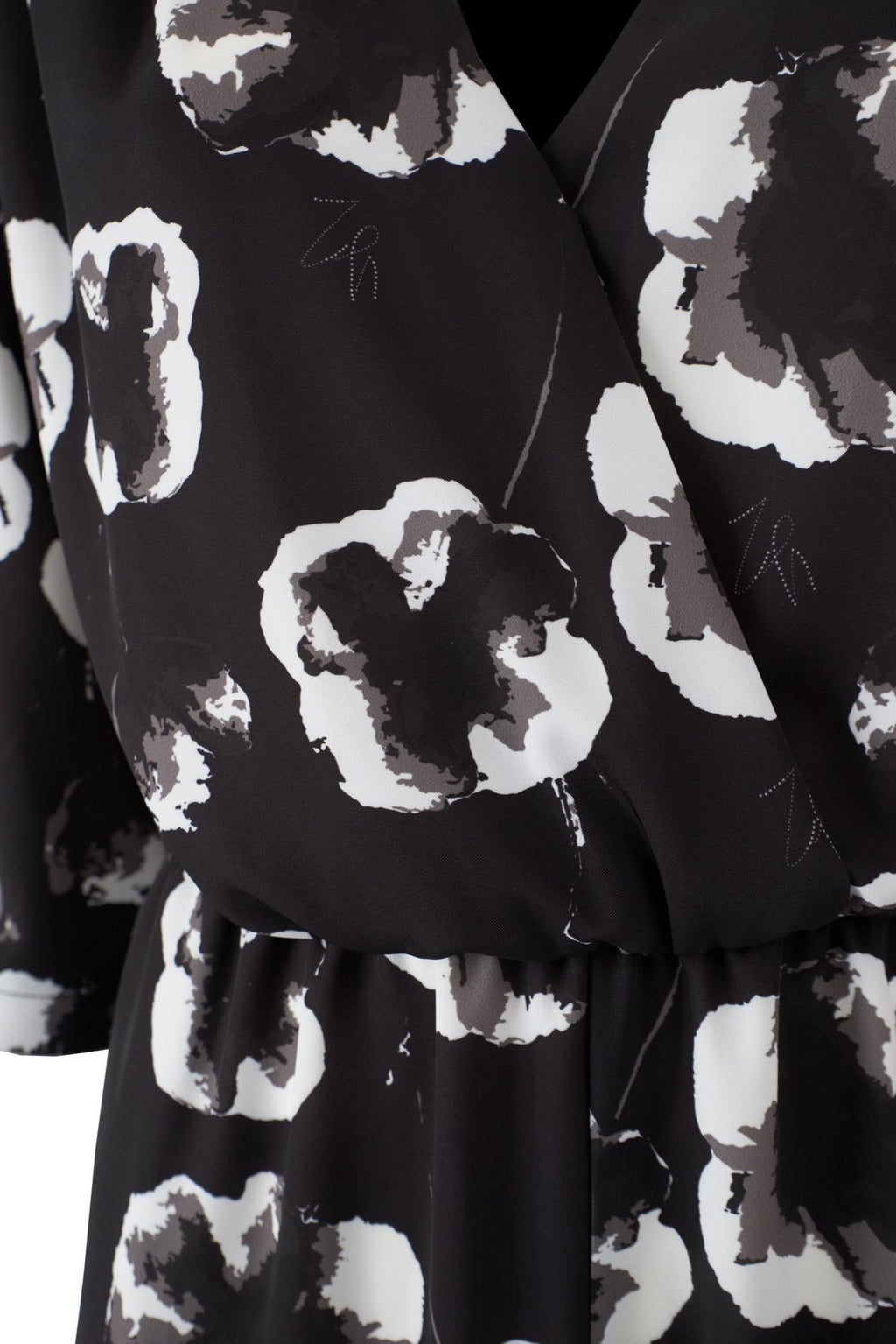 Q426 CL00/2801 YES ZEE