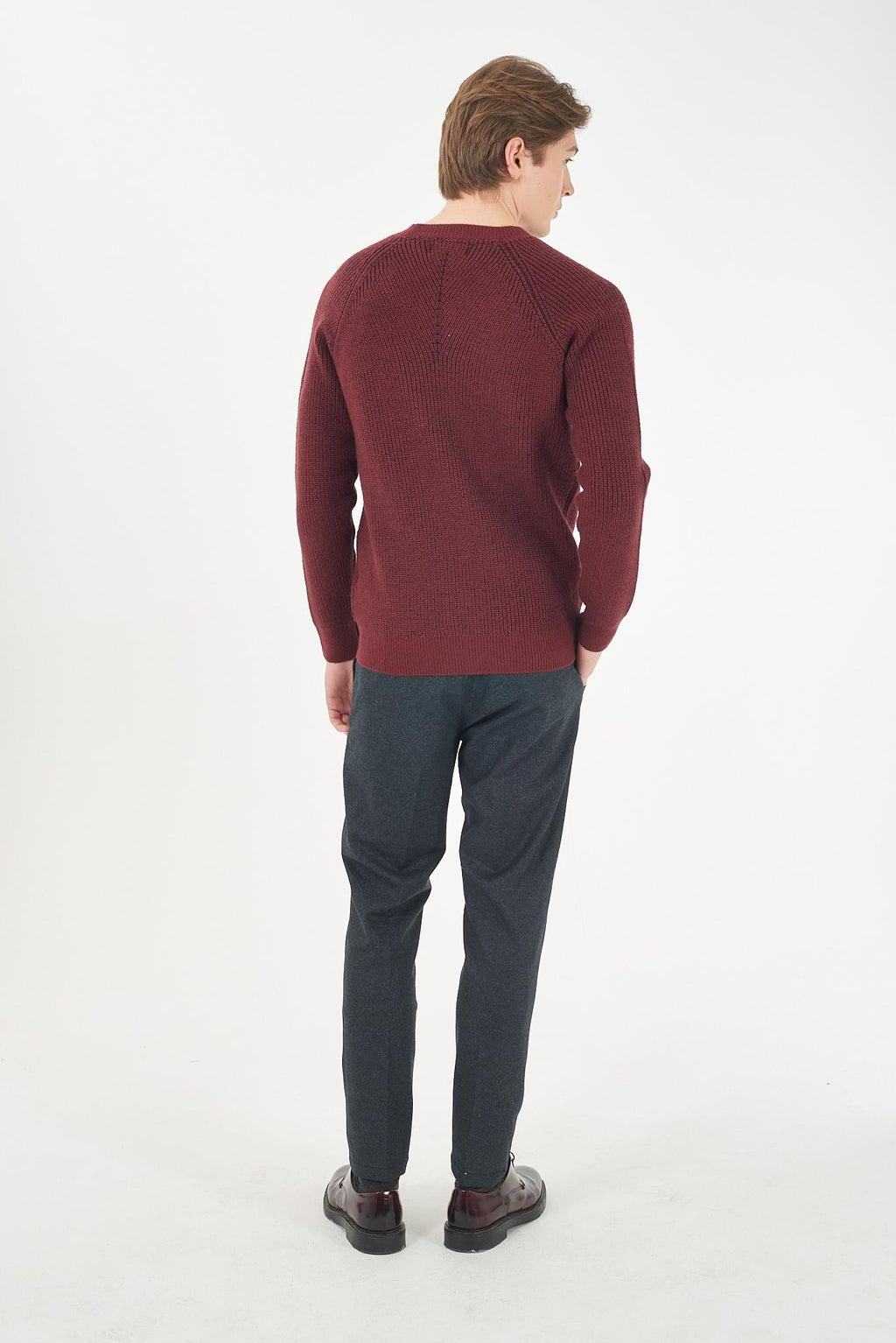 M828 MS00/0516 YES ZEE