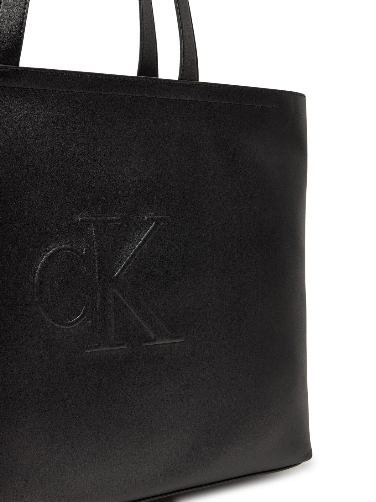 SCULPTED SLIM TOTE34 