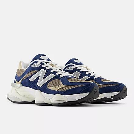 New Balance SNEAKERS 9060 IN PELLE E TESSUTO MULTICOLOR 